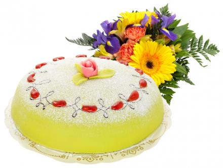 Blommor/tårta Prinsesstårta 8 bitar & bukett